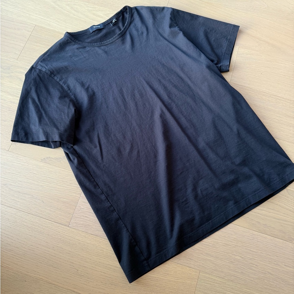 Classic Black Men's T-Shirt